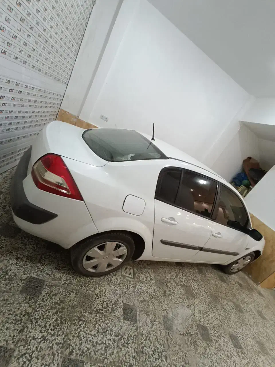 مگان تمیز مدل 2011|خودرو سواری و وانت|مشهد, امیریه|دیوار