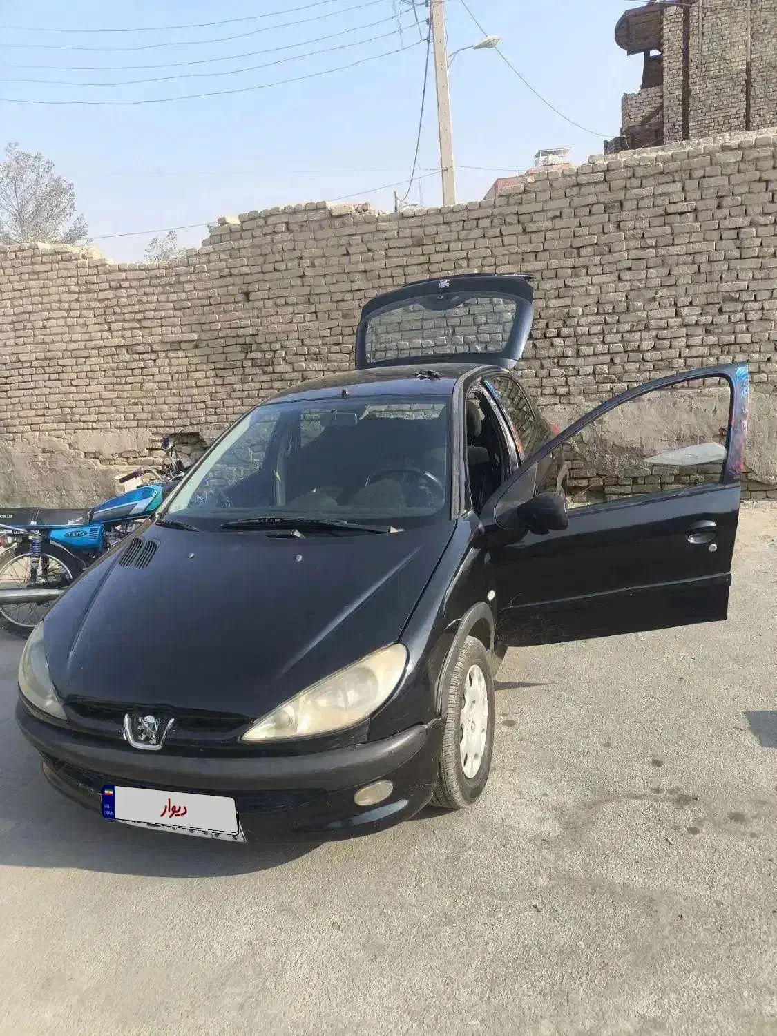 206 مدل 81 تمام رنگ|خودرو سواری و وانت|کاشان, شهرک صنعتی راوند|دیوار