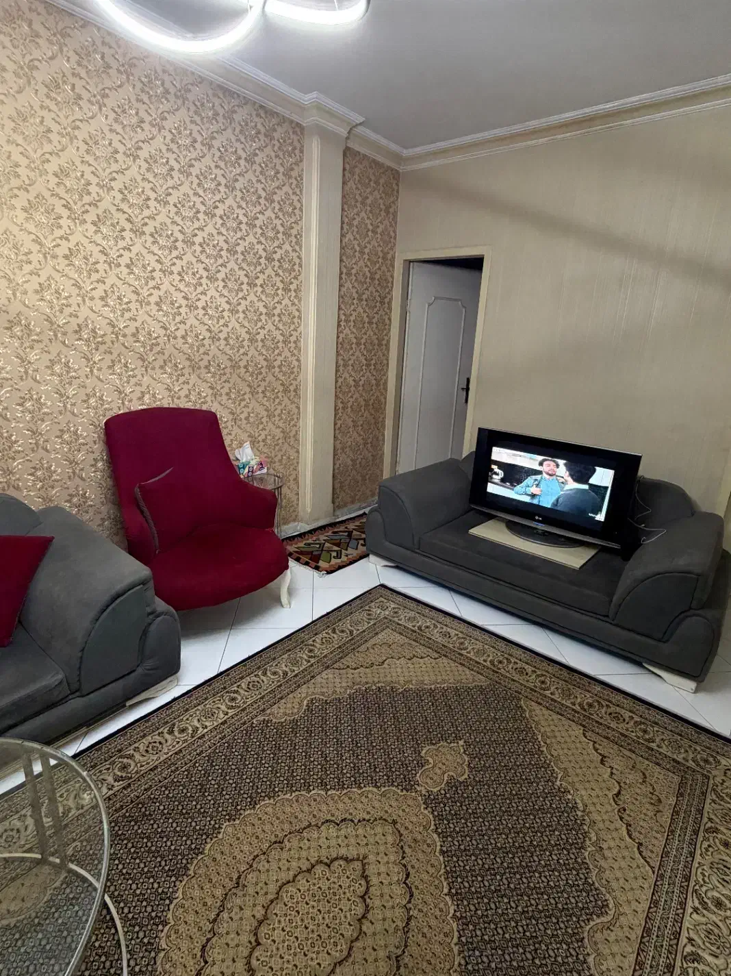 مبل ۶ نفره راحتی با جنس عالی|مبلمان خانگی و میز عسلی|تهران, سردارجنگل|دیوار