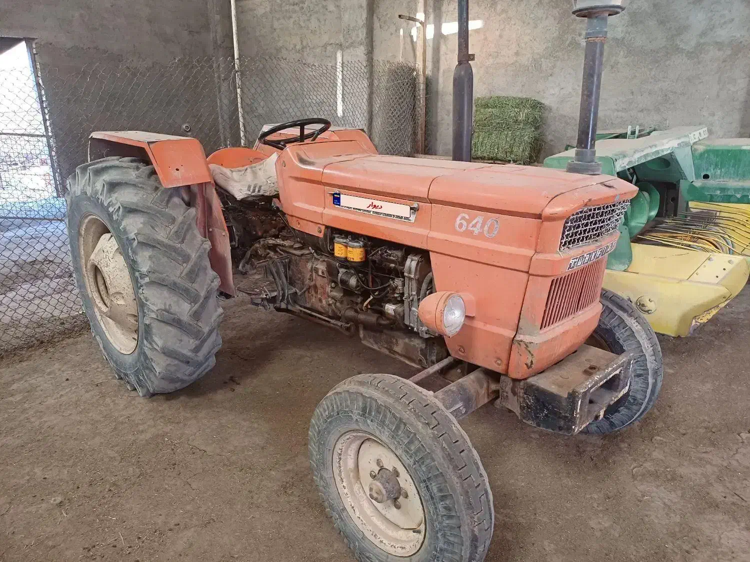 تراکتور فیات ۶۴۰ عتیقه و کم نظیر  بیل لودری|خودرو سنگین|چناران, |دیوار