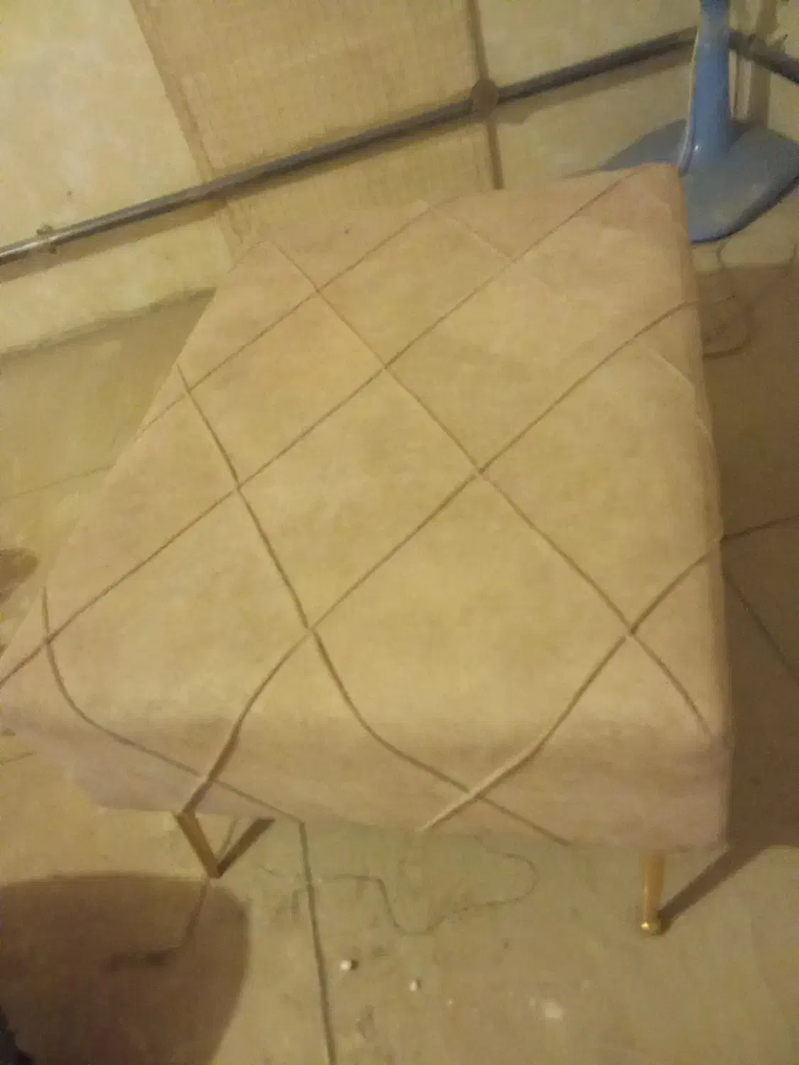 پاف|صندلی و نیمکت|تبریز, |دیوار