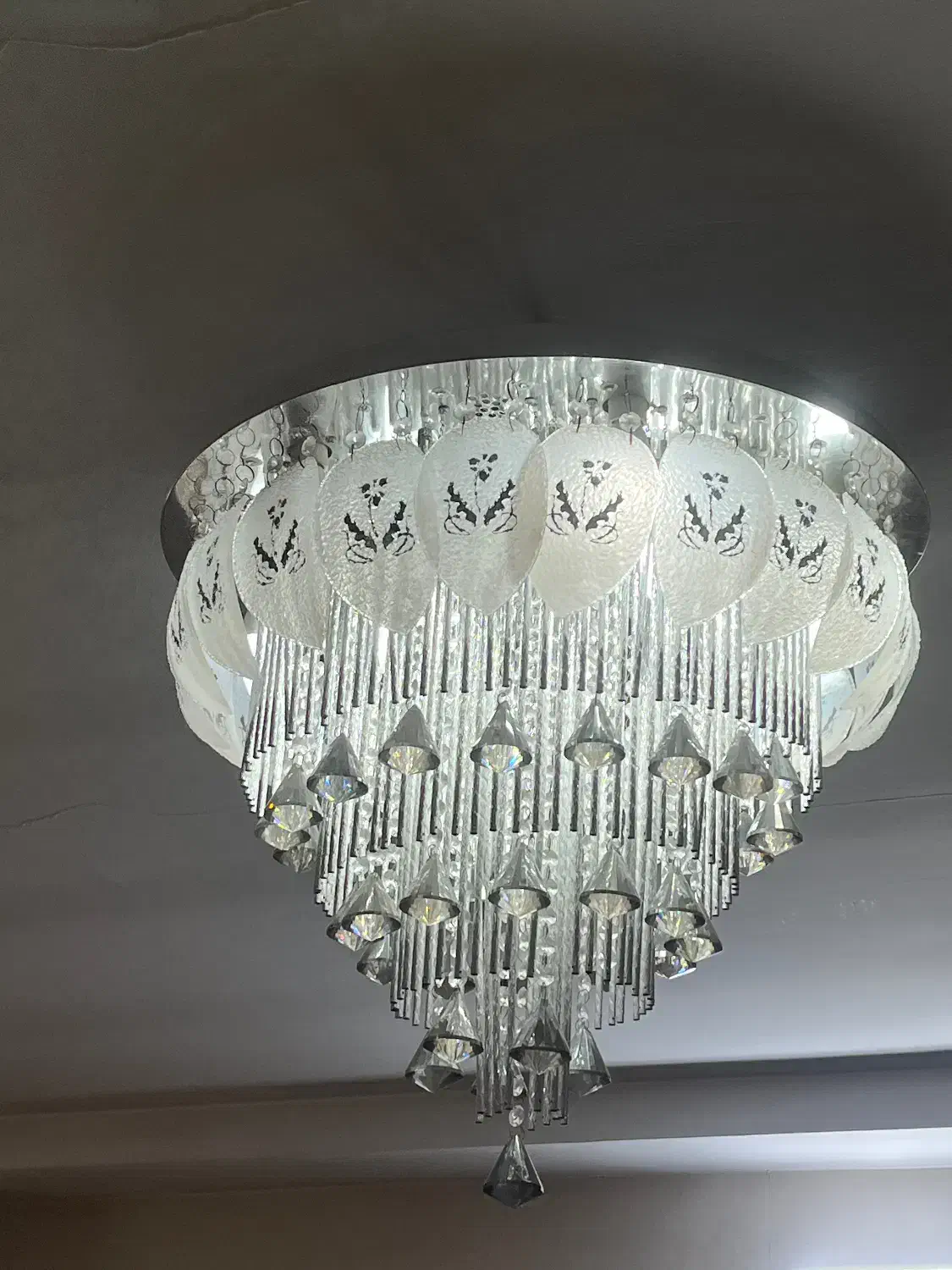 لوستر|لوستر و چراغ آویز|ورامین, ورامین|دیوار