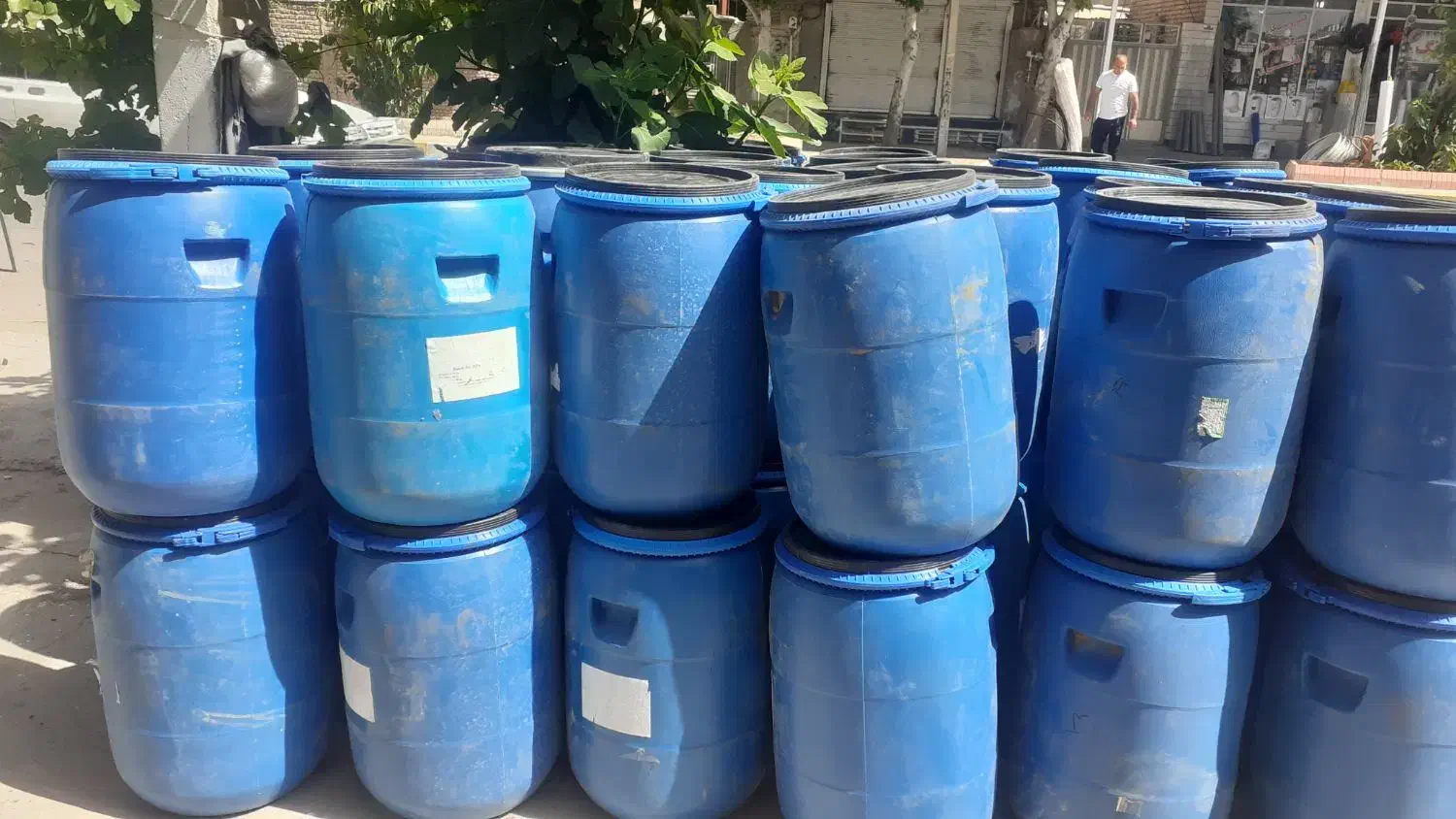 بشکه پلاستیکی واسه انگور|ظروف نگهدارنده، پلاستیکی، یکبارمصرف|کوهدشت, |دیوار