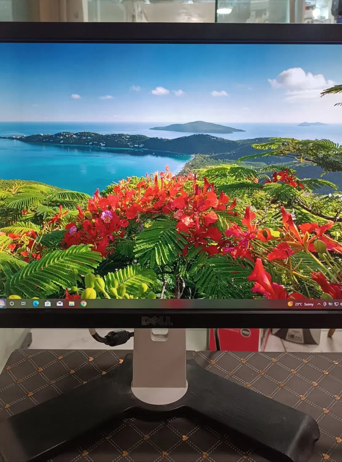 مانیتور ۲۲ اینچ Full HD LED برند Dell|قطعات و لوازم جانبی رایانه|تبریز, |دیوار