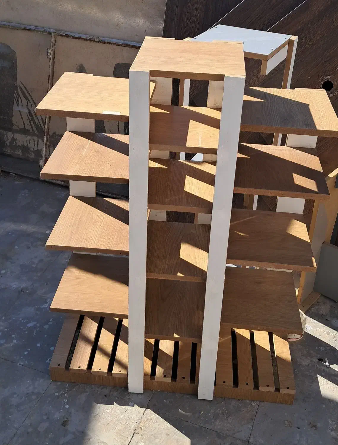 کفش،جاکفشی|کیف، کفش، کمربند|شیراز, تندگویان|دیوار