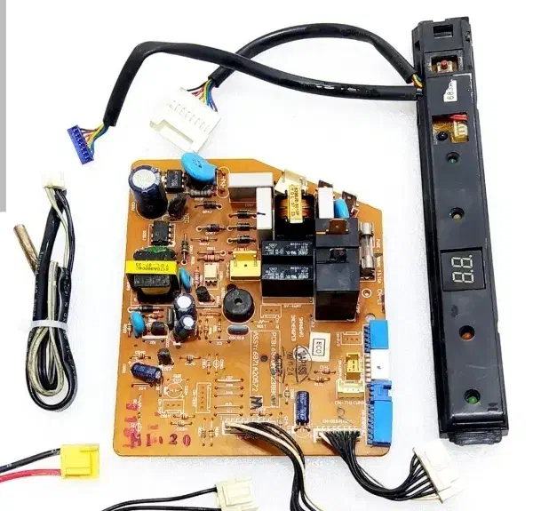 تعمیرات انواع برد|خدمات پیشه و مهارت|رشت, بازار|دیوار