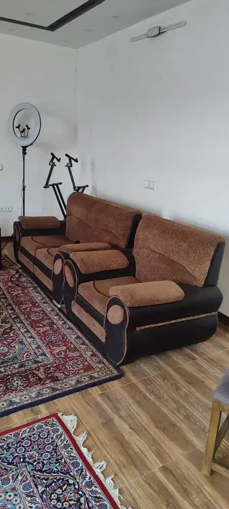 2دست مبل 8نفره|مبلمان خانگی و میز عسلی|اصفهان, براآن شمالی|دیوار