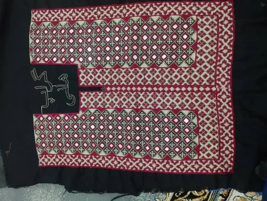 دوخت آینه|خدمات پیشه و مهارت|آزادشهر, |دیوار