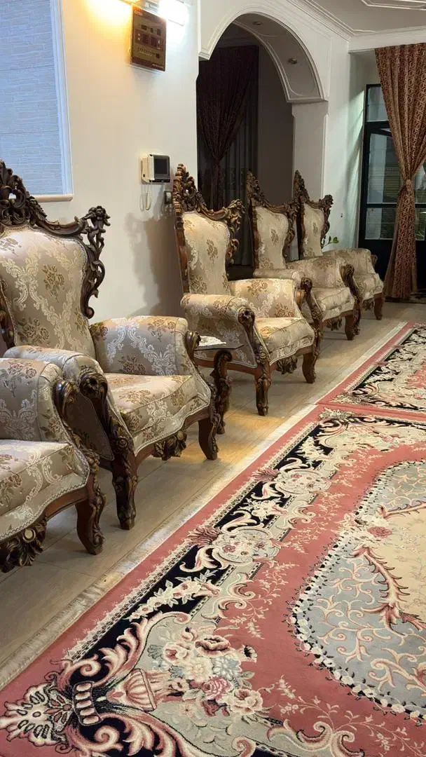 فروش مبل سلطنتی تمام چوب|مبلمان خانگی و میز عسلی|جهرم, |دیوار
