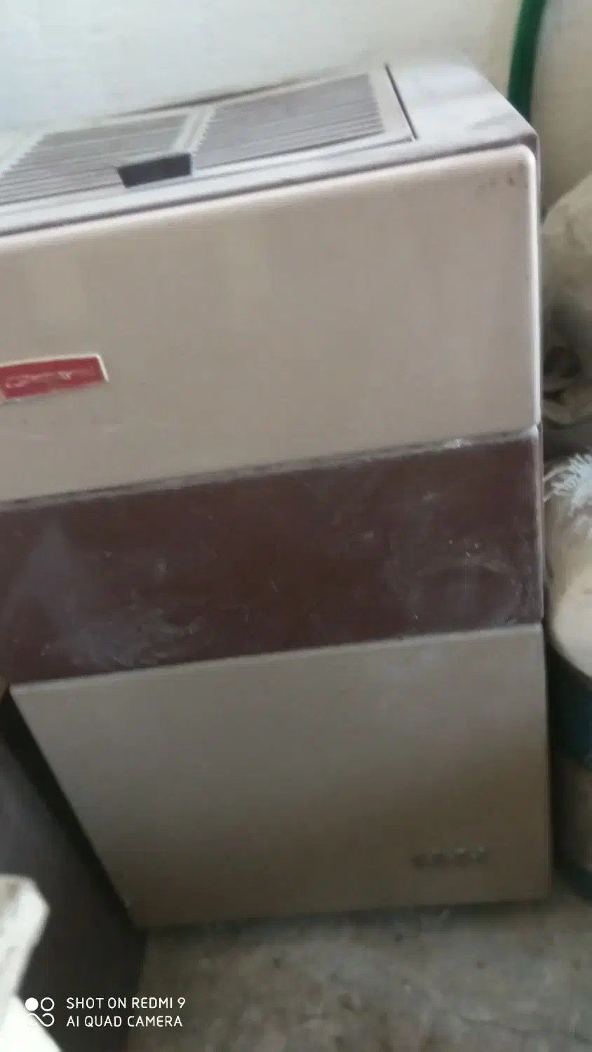 بخاری نفتی فیتیله ای سرخابی و کاربراتی|بخاری، هیتر، شومینه|مشهد, ولیعصر (شهرک غرب)|دیوار