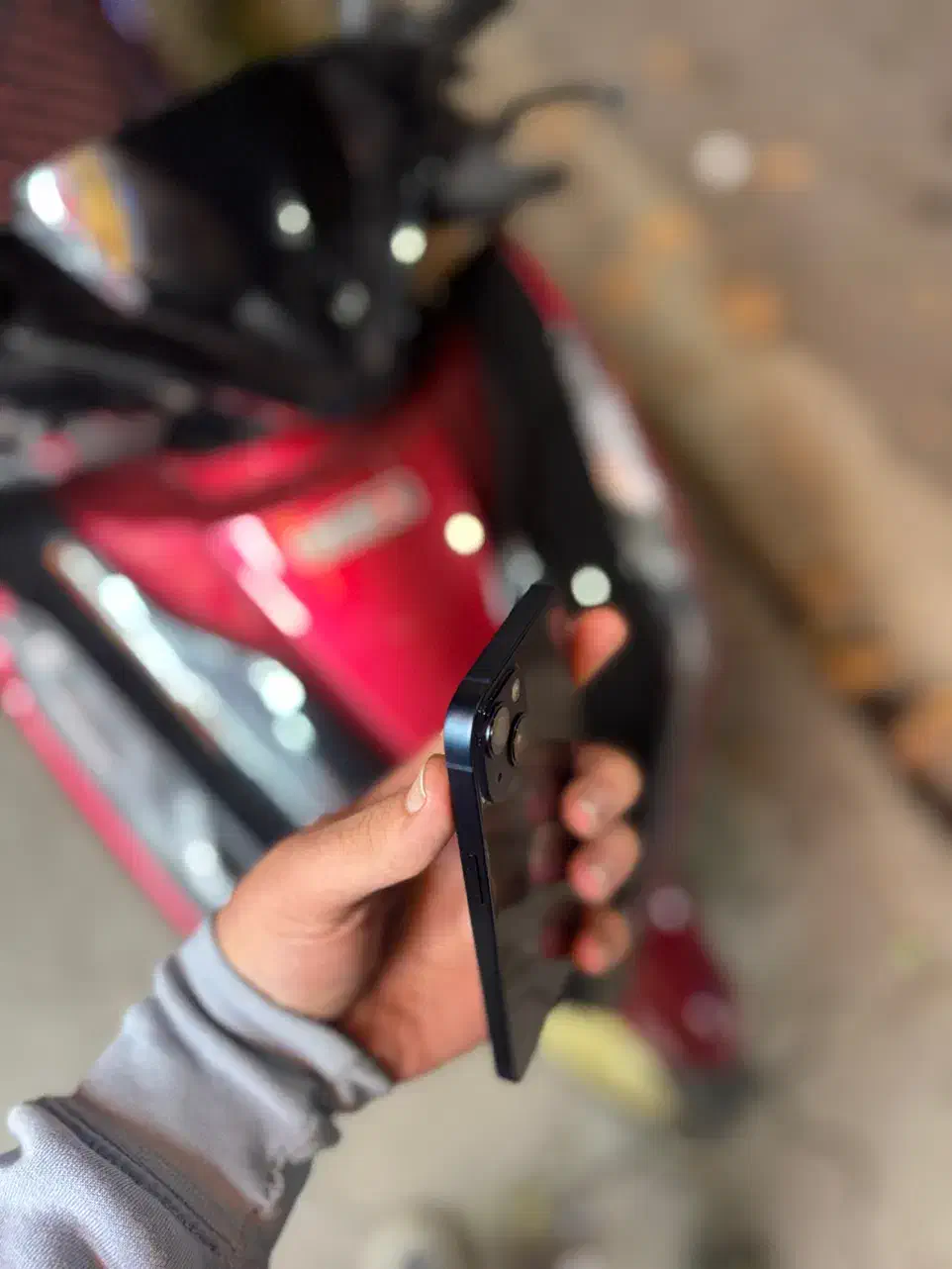 iphone 13 normal|موبایل|فومن, |دیوار