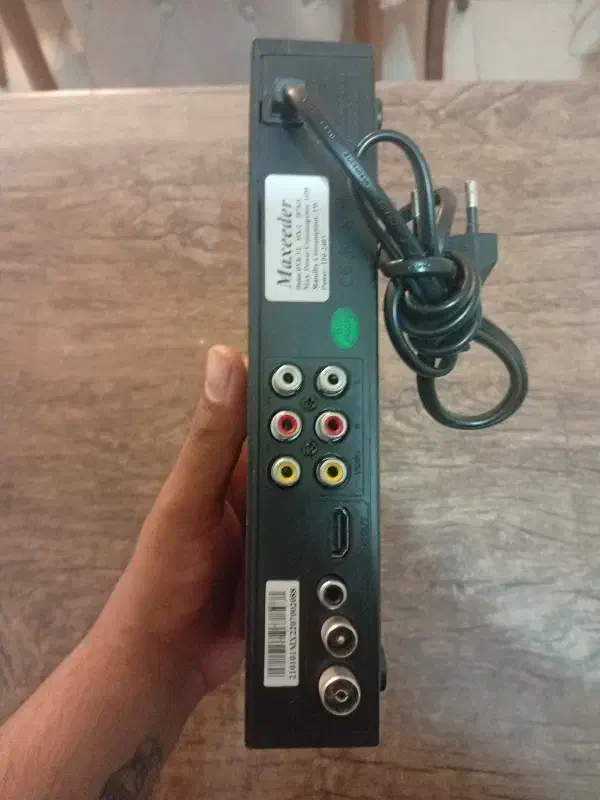 دیجیتال|صوتی و تصویری|پرند, فاز ۵|دیوار