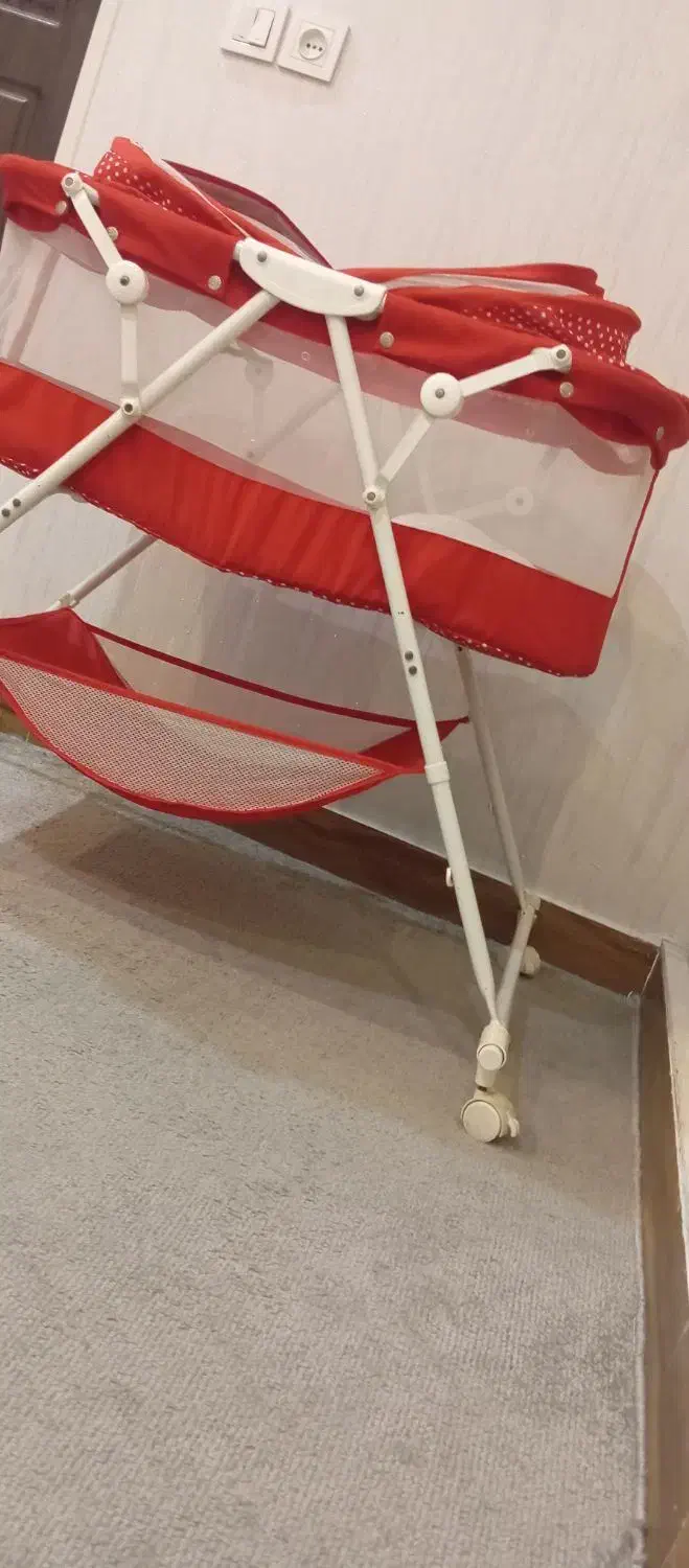 گهواره نوزاد|تخت و صندلی بچه|نسیمشهر, |دیوار