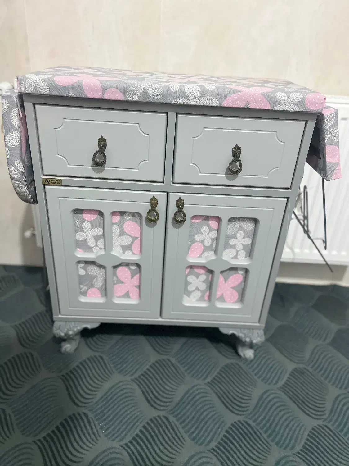 میز اتو و چرخ خیاطی|اتو و لوازم اتو|یزد, |دیوار