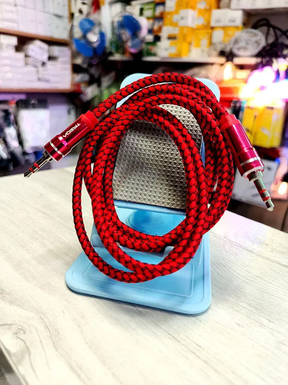 انواع آ یو ایکس از برندهای معروف|لوازم جانبی موبایل و تبلت|قم, نیروگاه|دیوار