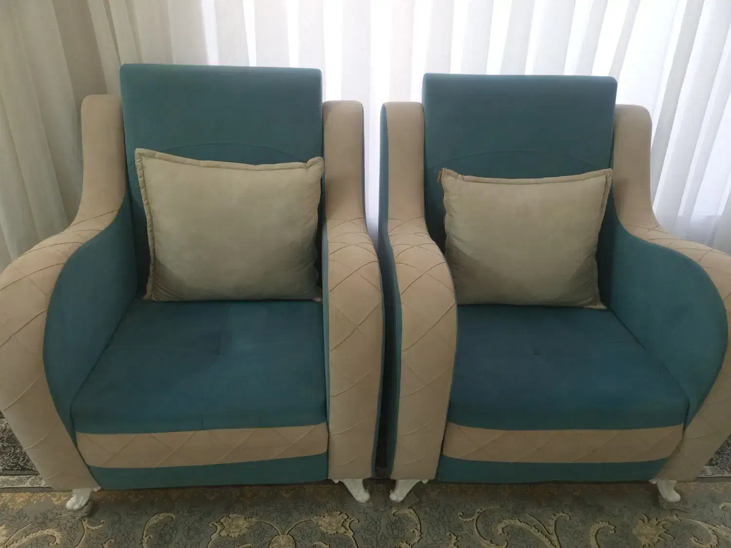 مبلمان خوش رنگ 8نفره|مبلمان خانگی و میز عسلی|سبزوار, شهدا|دیوار