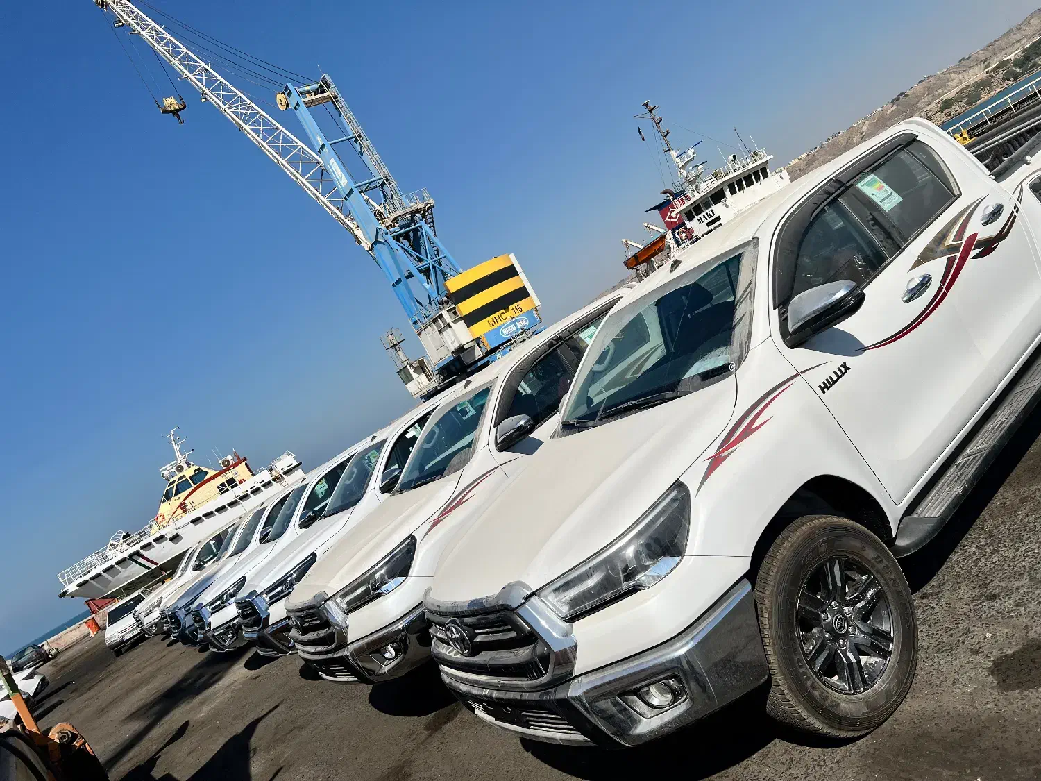 هایلوکس عمان دنده ای|خودرو سواری و وانت|چابهار, |دیوار