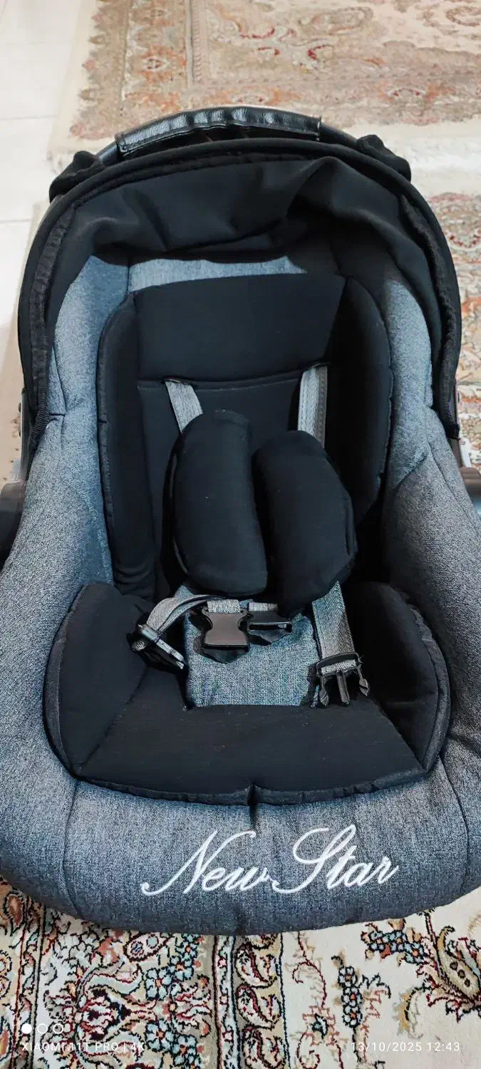 کریر کاملا سالم و در حد نو هست|تخت و صندلی بچه|بابل, |دیوار