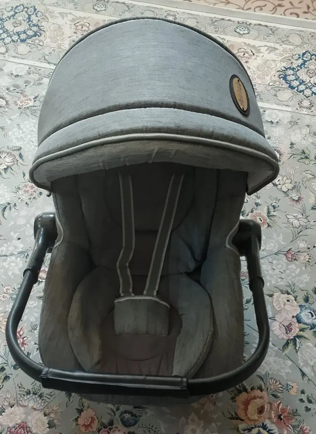 کریر|تخت و صندلی بچه|هشتگرد, شهرک پارسیان|دیوار