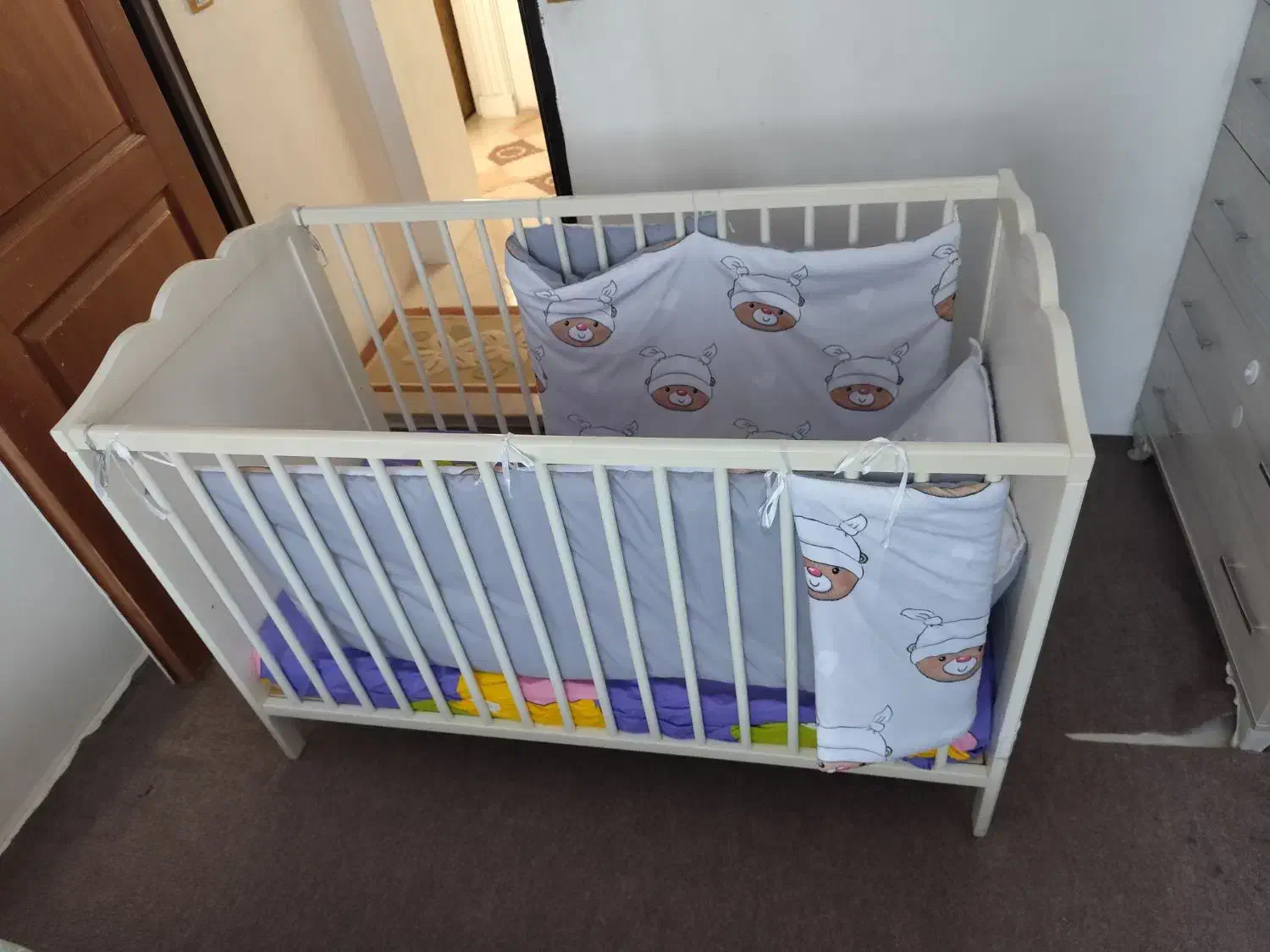 تخت کنار مادر و تخت ایکیا اصل|تخت و سرویس خواب|کلاردشت, |دیوار