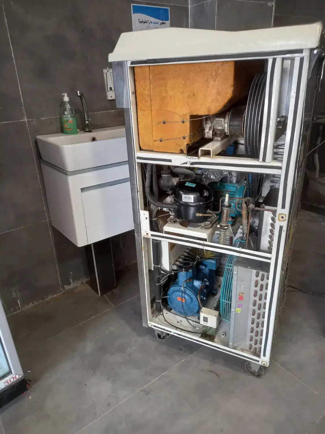 فروش بستنی ساز صنعتی نیک نام TS12 زیر قیمت|کافی‌شاپ و رستوران|بم, |دیوار