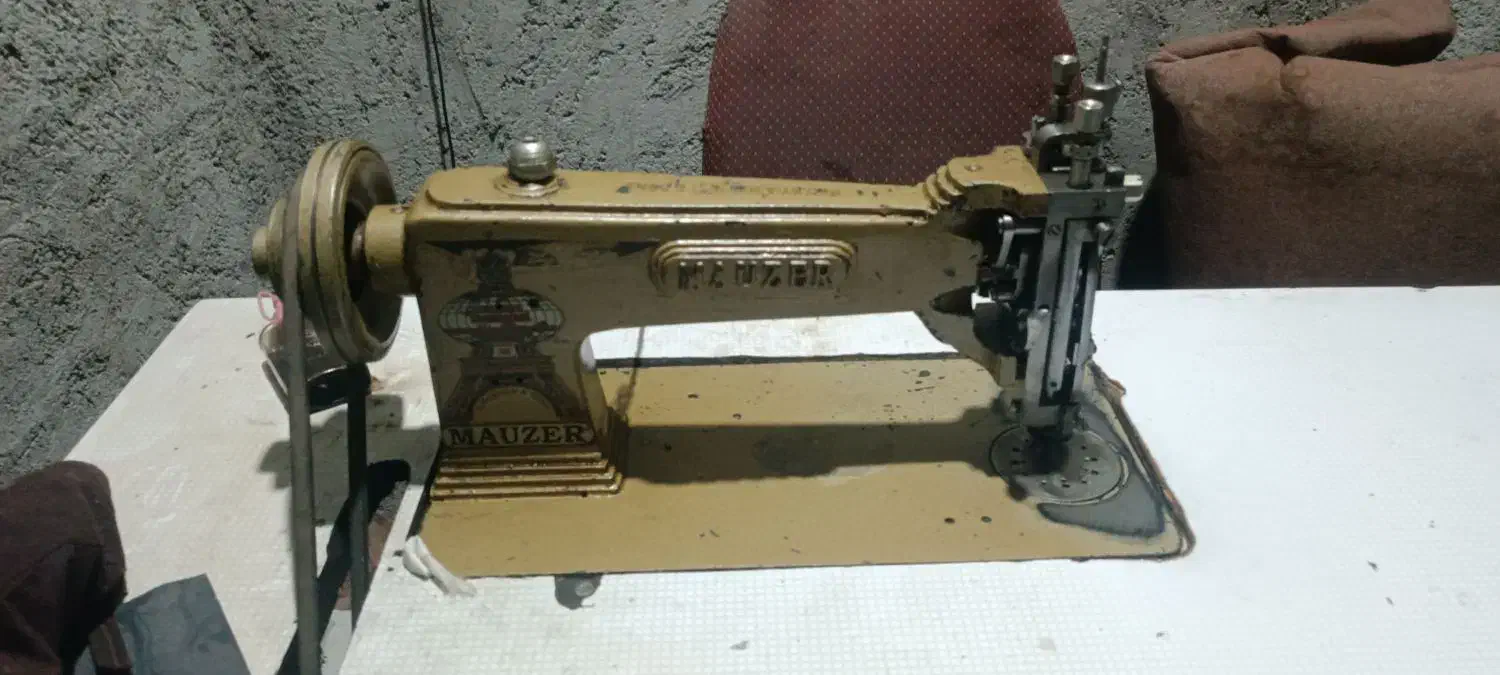 چرخ زه دوزی موزر|چرخ خیاطی و ریسندگی|ایرانشهر, |دیوار