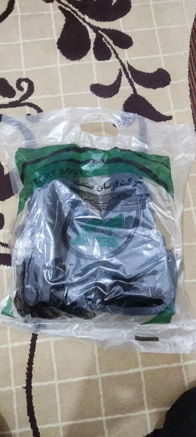 پوتین سربازی|کیف، کفش، کمربند|مرودشت, ابوذر جنوبی|دیوار