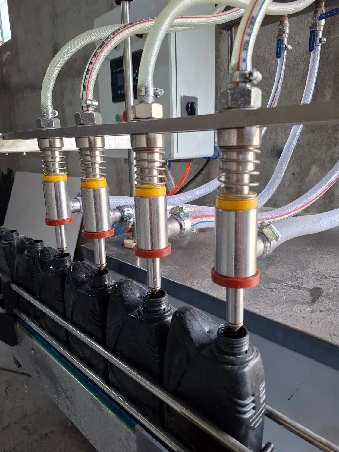 پرکن/۴نازله/ثقلی/رقیق|ماشینآلات صنعتی|قدس, شهرقدس|دیوار