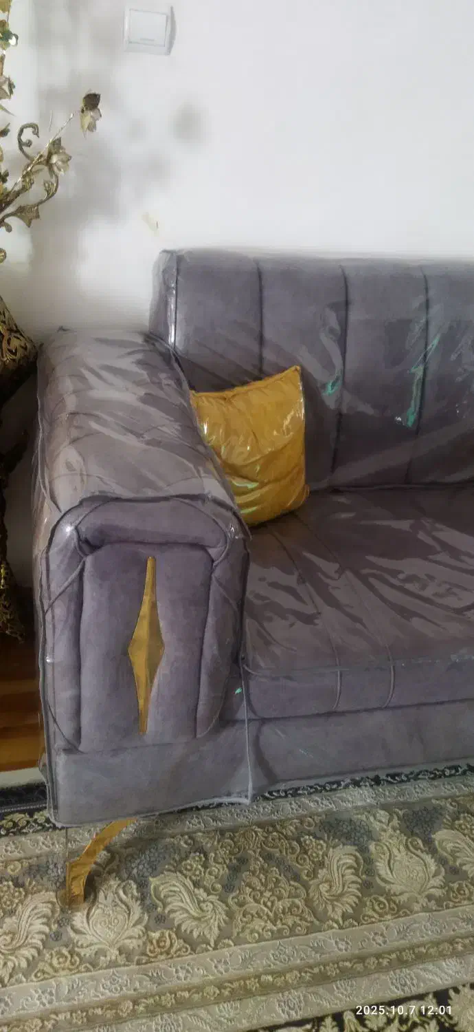 مبل چستر راحتی|مبلمان خانگی و میز عسلی|الیگودرز, |دیوار