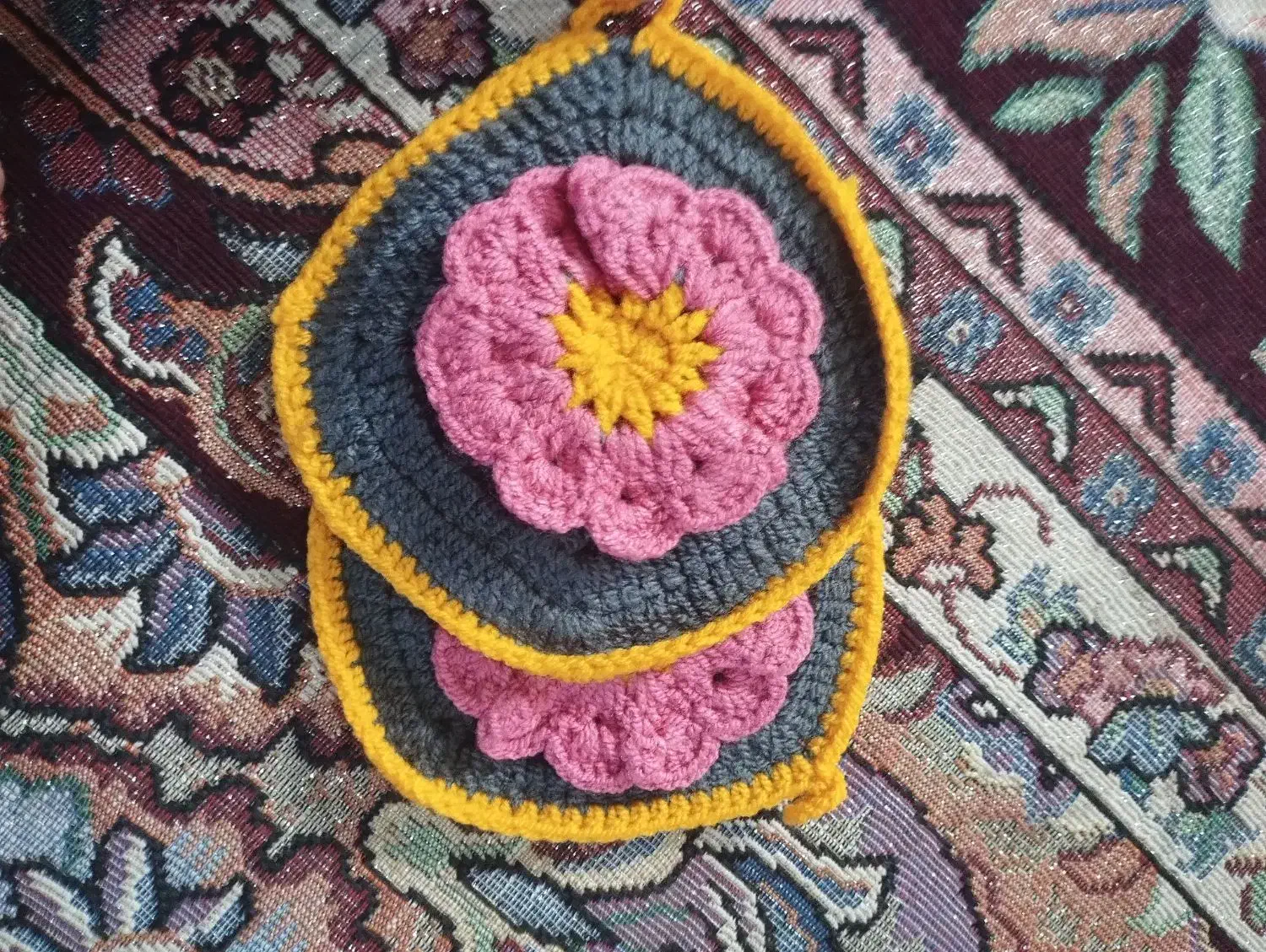 عروسک بافی سوگند|صنایع دستی و سایر لوازم تزئینی|گنبد کاووس, |دیوار