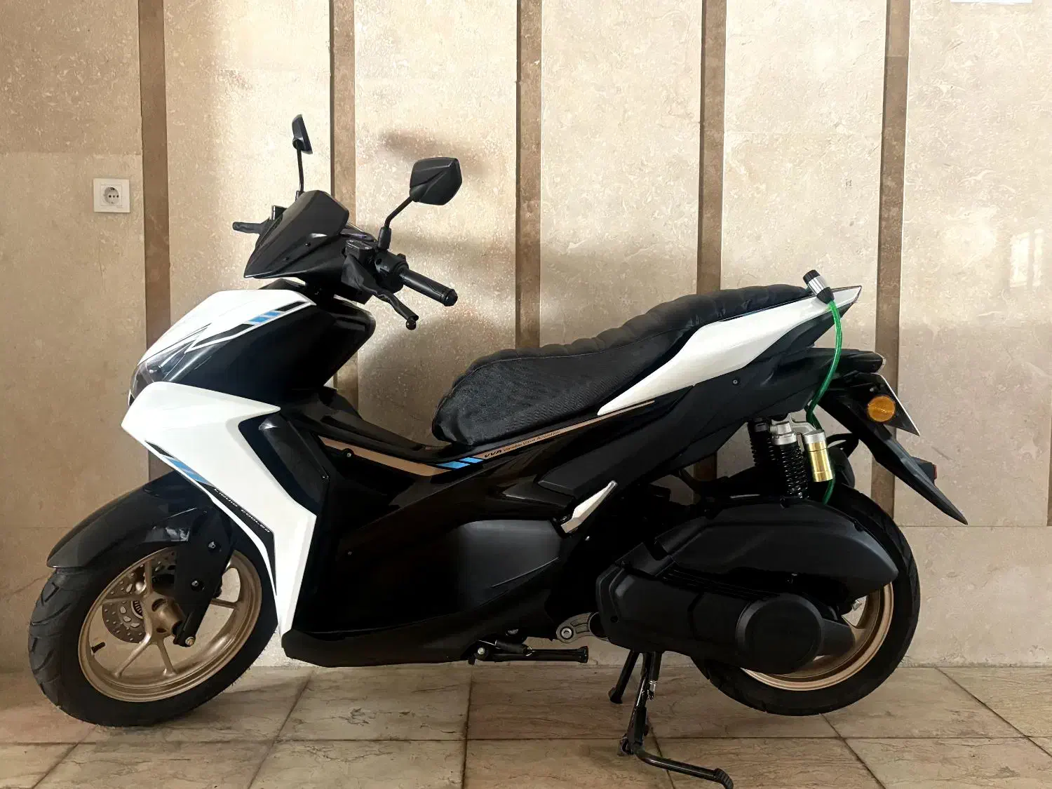 آیروکس بهرو|موتورسیکلت|اراک, |دیوار