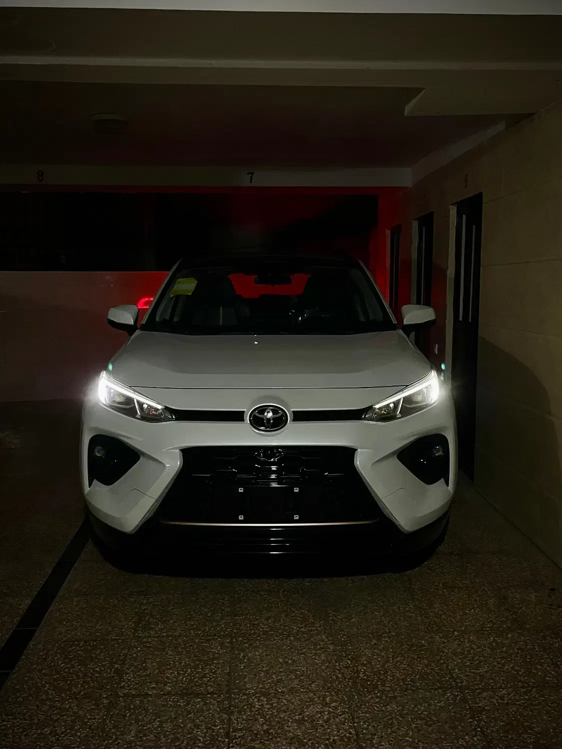 TOYOTA WILDLANDER - Luxury plus 4WD|خودرو سواری و وانت|تنکابن, |دیوار