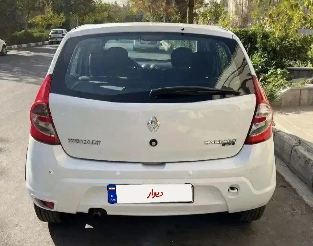 رنو ساندرو اتومات مدل ۱۳۹۶|خودرو سواری و وانت|مشهد, دانشجو|دیوار