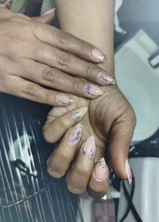 nail|خدمات آرایشگری و زیبایی|شیراز, سفیرشمالی|دیوار