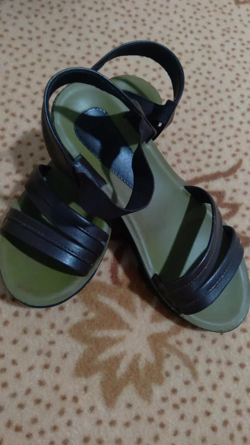 کفش|کیف، کفش، کمربند|اردبیل, |دیوار