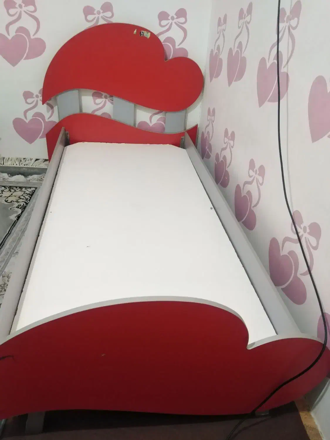 تخت و کمد|تخت و سرویس خواب|مسجد سلیمان, |دیوار