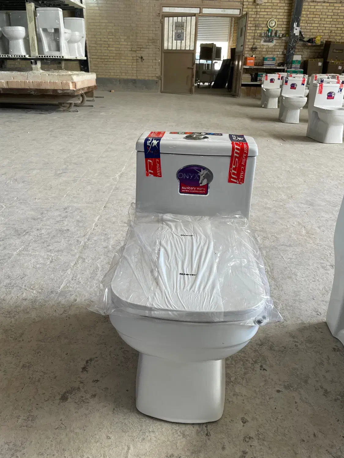 توالت فرنگی انیکس|لوازم سرویس بهداشتی|لالجین, |دیوار