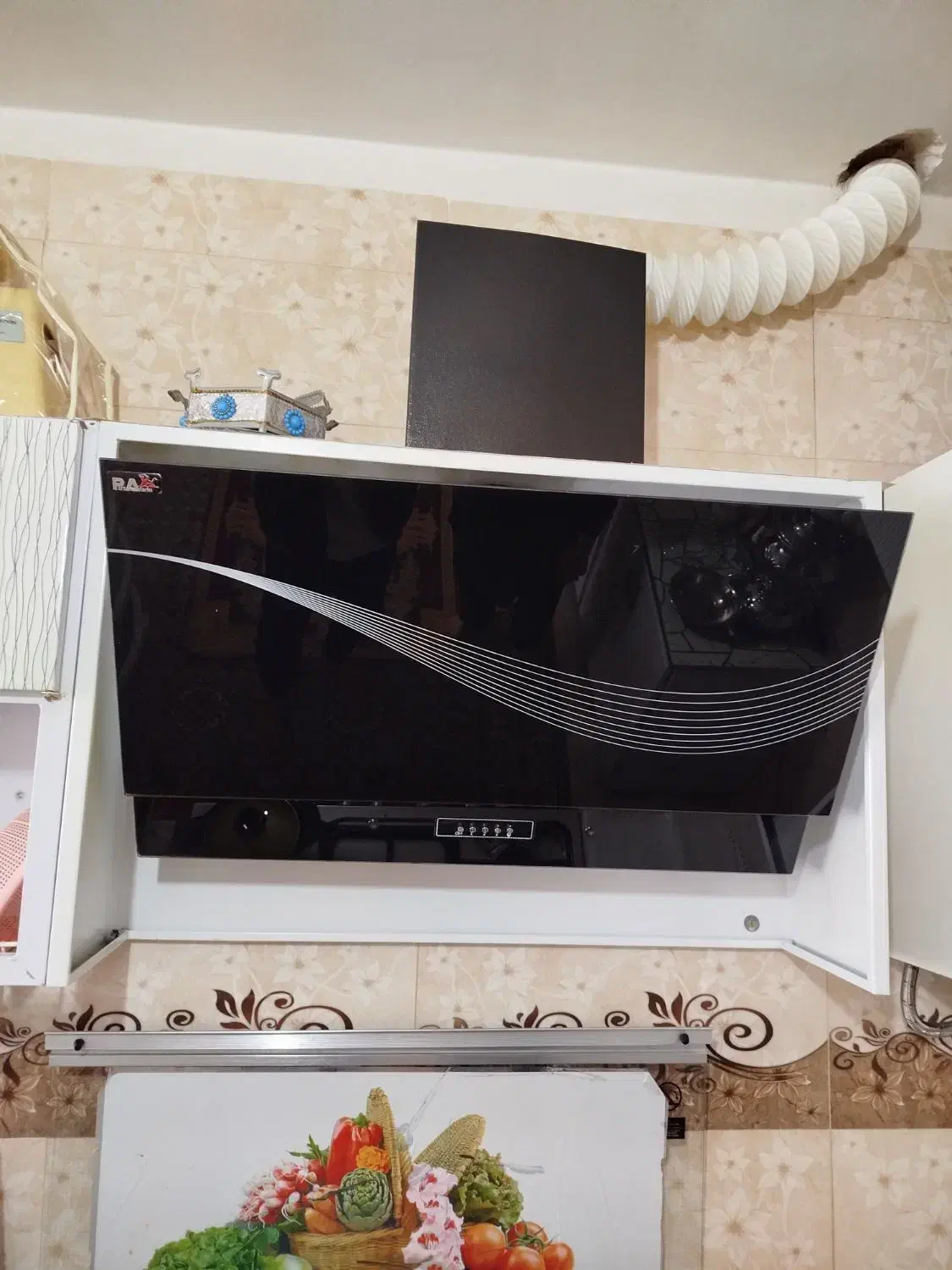 یک عدد هود یه گاز|هود|الیگودرز, |دیوار