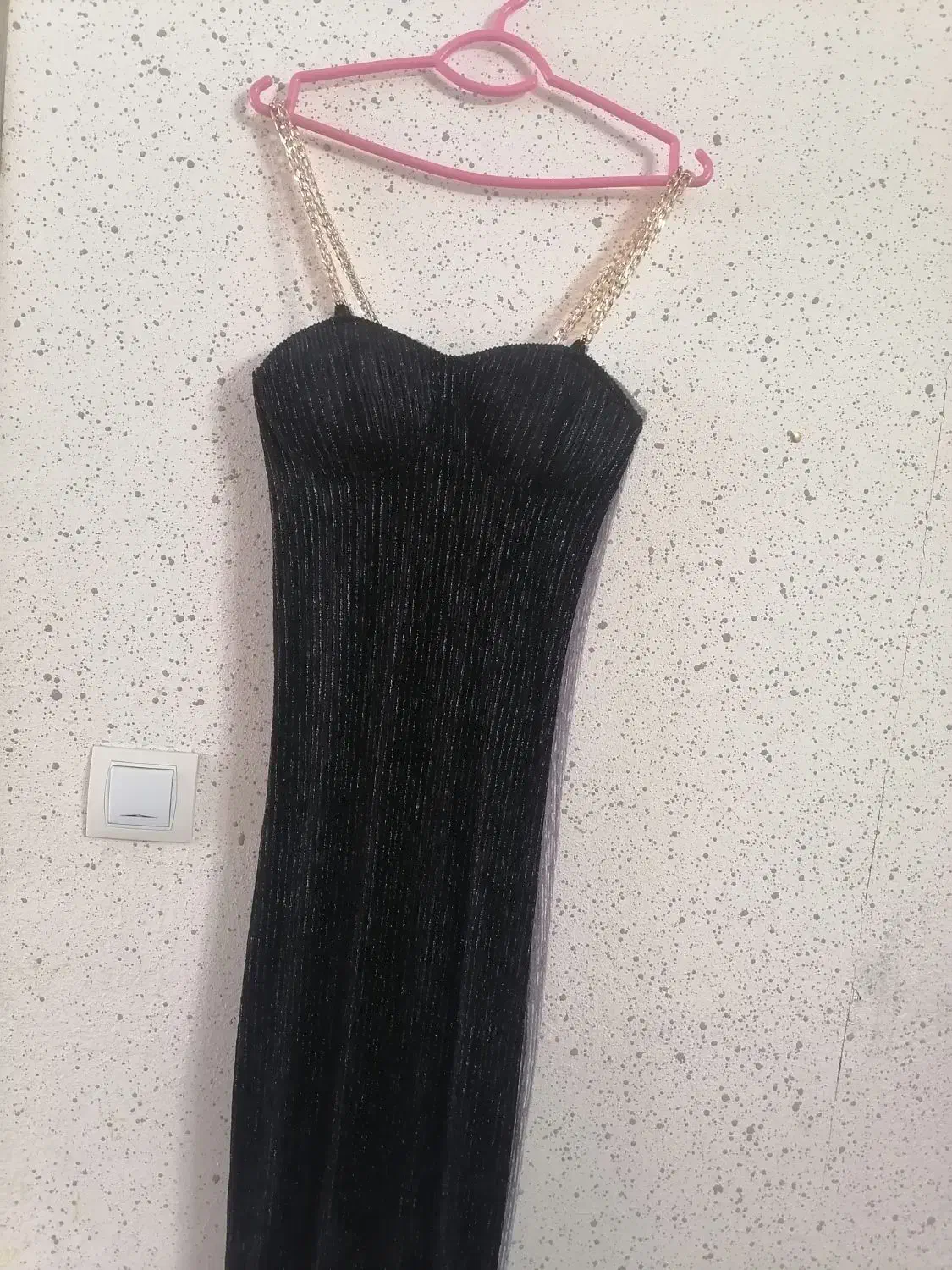 لباس مجلسی|لباس|صدرا-فارس, فاز ۲|دیوار