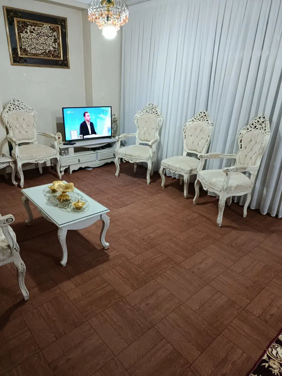 مبل سلطنتی|مبلمان خانگی و میز عسلی|سلماس, |دیوار