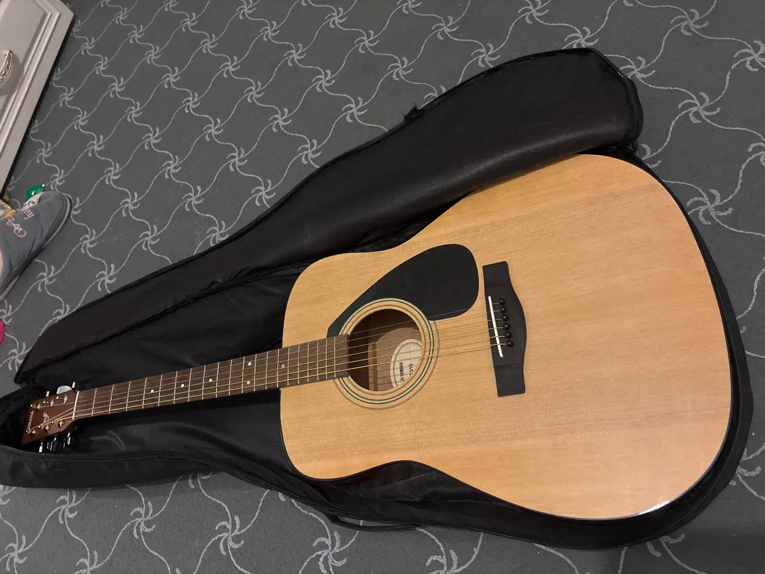 گیتار اکوستیک یاماهاF310|گیتار، بیس، امپلیفایر|شیراز, شهرک قمشه|دیوار