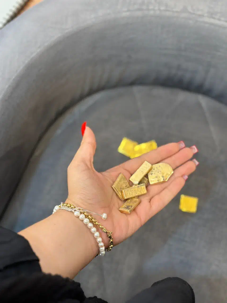 آبشده از ۸گرم|جواهرات|شیراز, ملاصدرا|دیوار