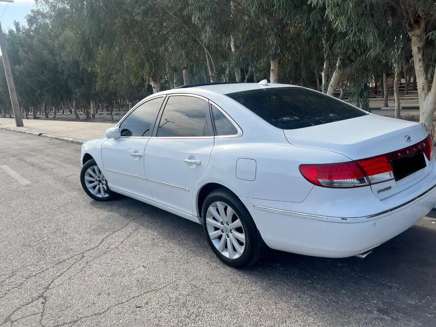 آزرا۲۰۰۹|خودرو سواری و وانت|کرمان, |دیوار