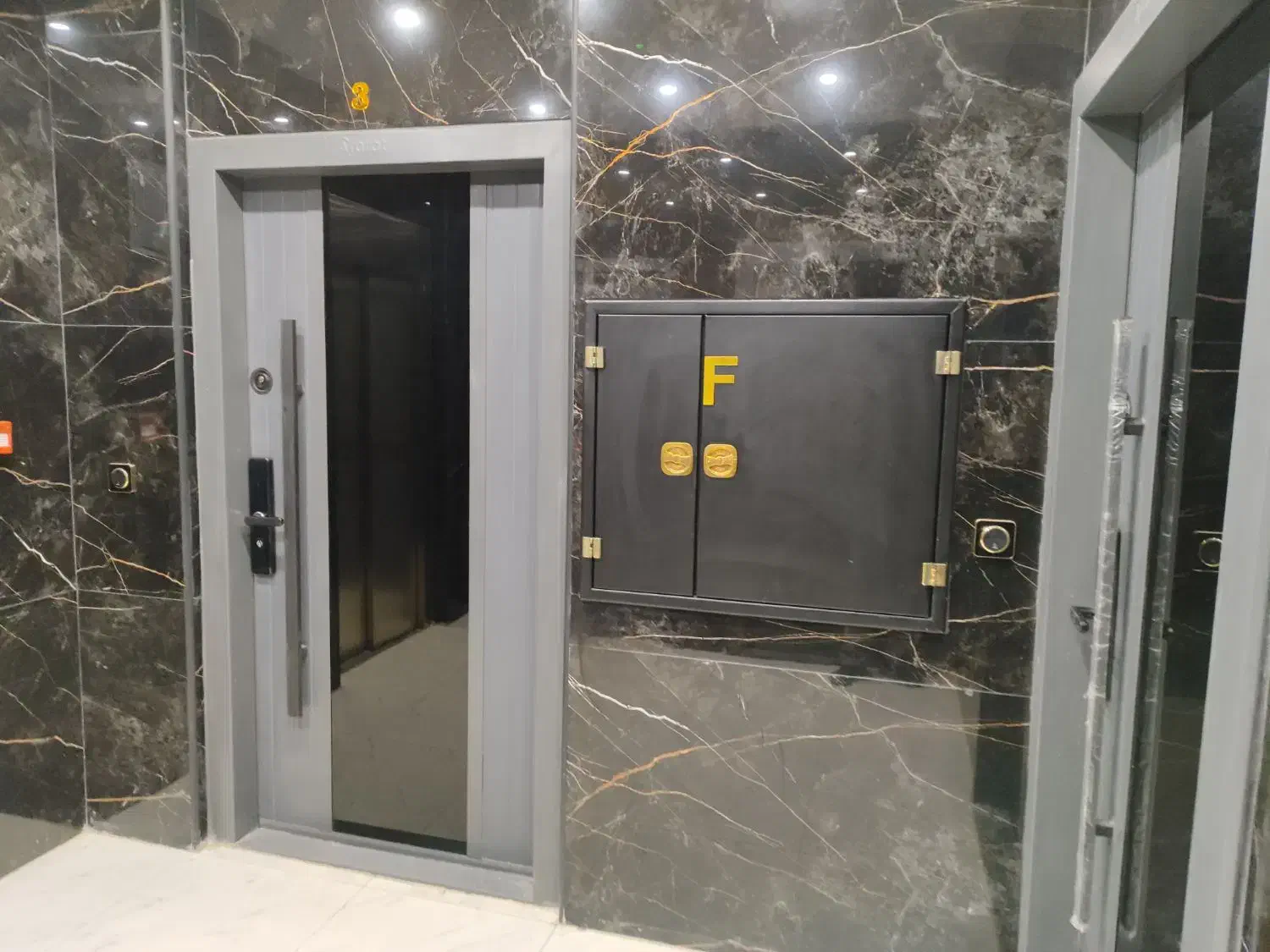 ۸۵ متر سعدی شمالی (اداری)|فروش دفتر کار، اتاق اداری، مطب|زنجان, |دیوار