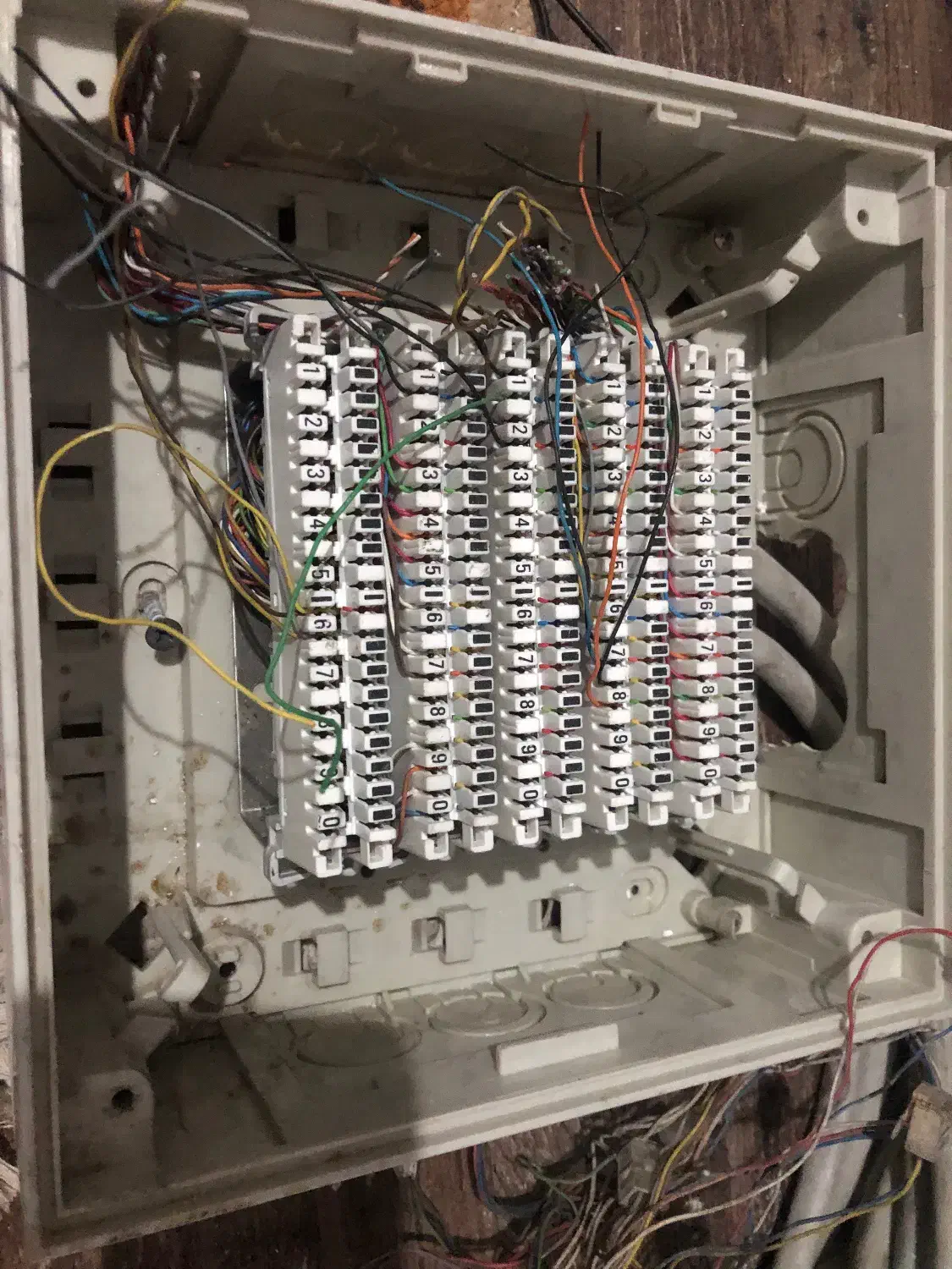 جعبه تقسیم تلفن با کابل|تلفن رومیزی|تهران, ونک|دیوار