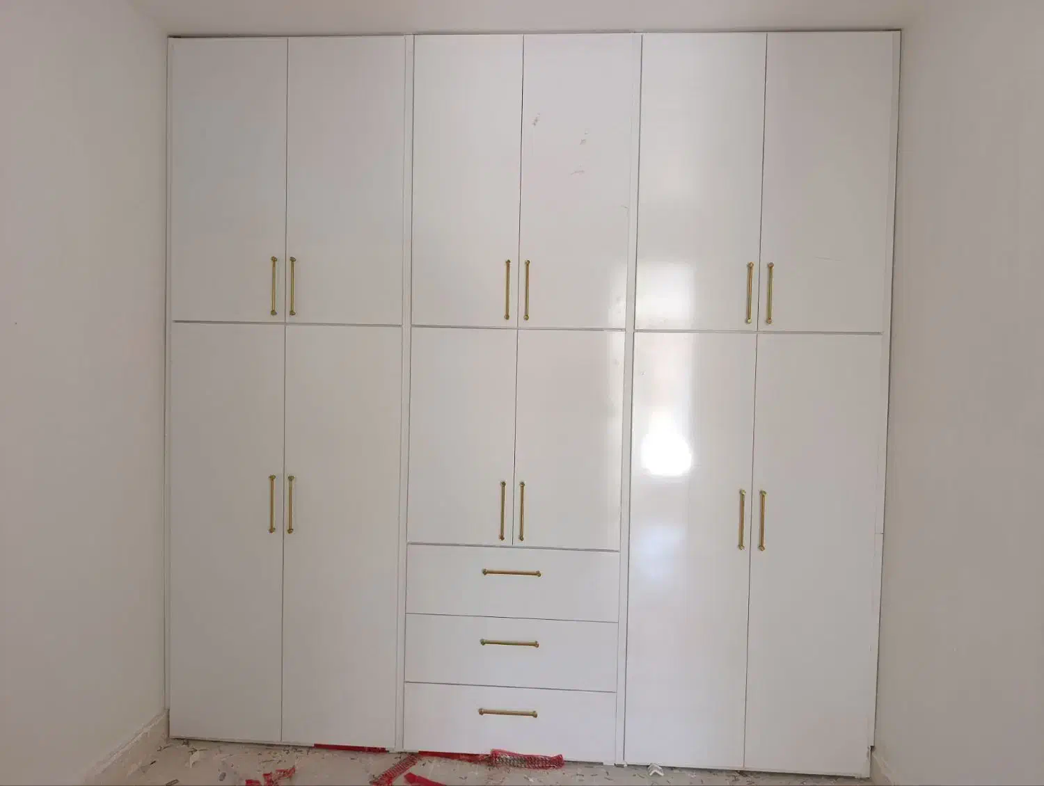 کمد دیواری، قفسه مغازه، دکور طلا فروشی|مبلمان خانگی و میز عسلی|قم, قلعه کامکار|دیوار