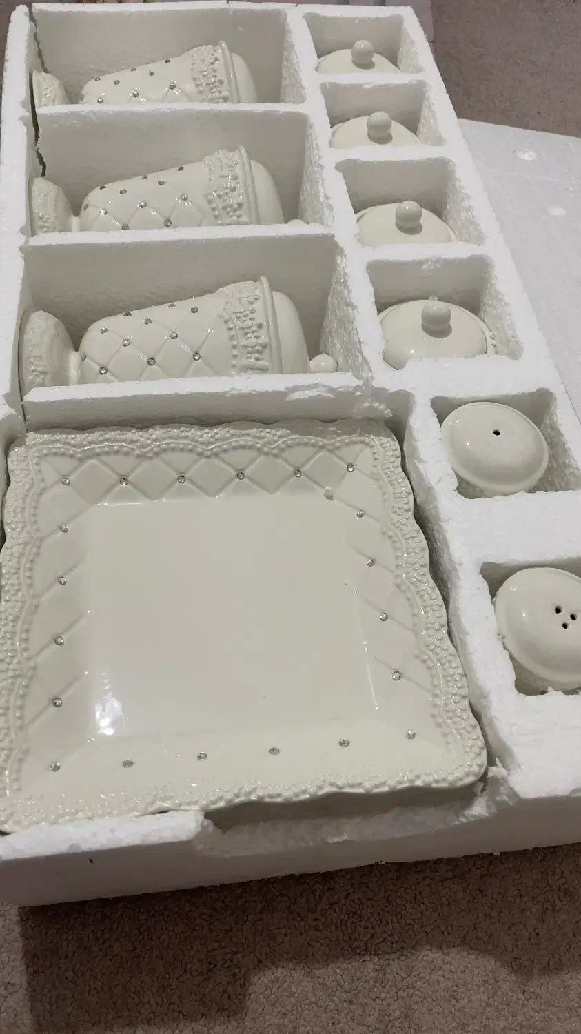 پاسماوری ۱۲ پارچه ی سرامیکی نگین دار|ظروف سرو و پذیرایی|رشت, پیرکلاچای|دیوار