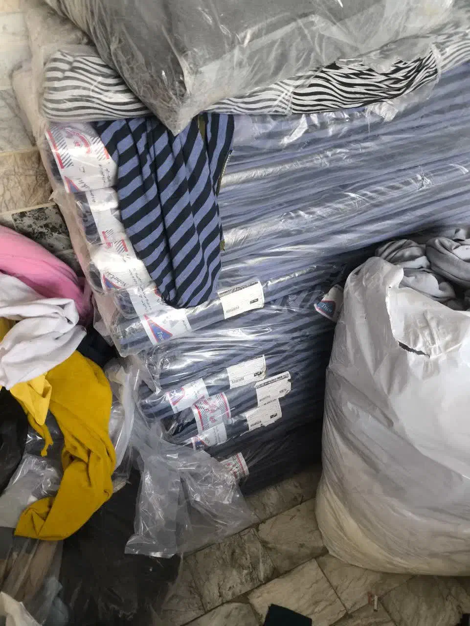 خرید و فروش پارچه خریدار ته طاقه و تیکه پارچه|لوازم خیاطی و بافتنی|تهران, بهارستان|دیوار