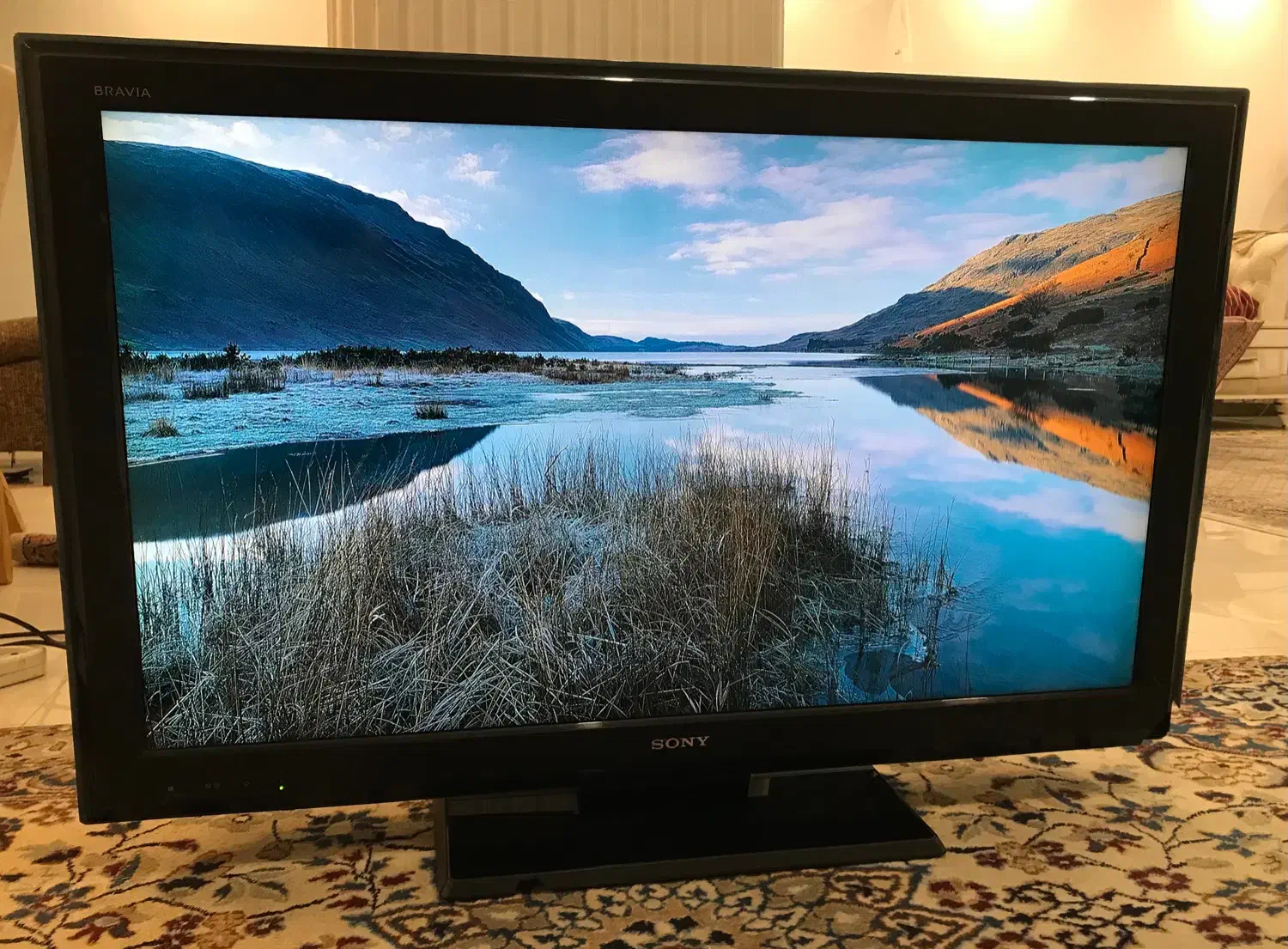 تلویزیون سونی ۴۰ اینچ|تلویزیون و پروژکتور|تهران, قلهک|دیوار