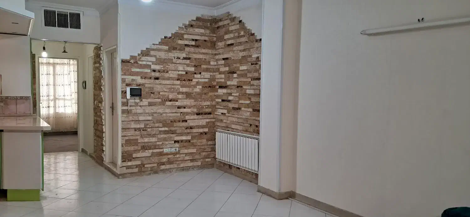 اپارتمان ۷۵ متری در خ کاشان